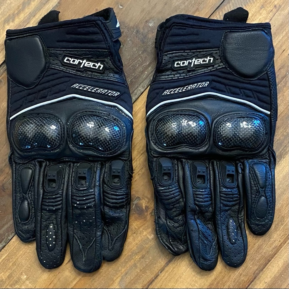 Cortech Accelerator Leather gloves
